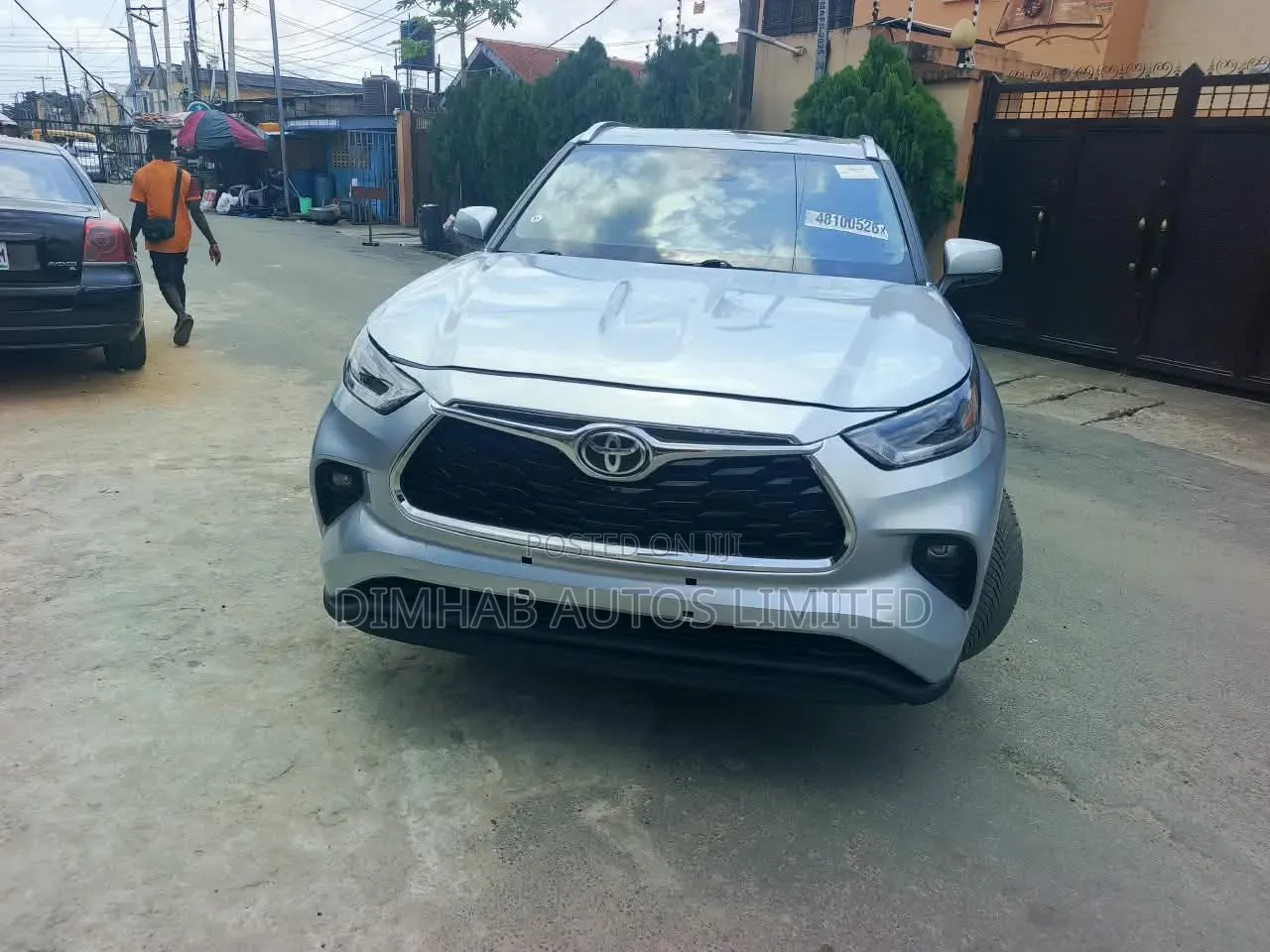 Toyota Highlander XLE 2021 Silver