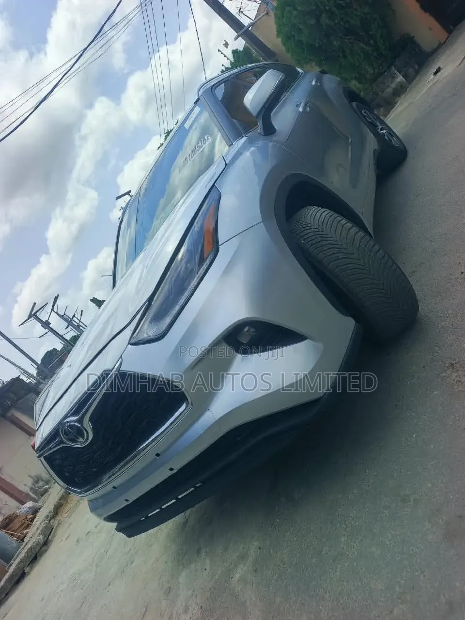 Toyota Highlander XLE 2021 Silver