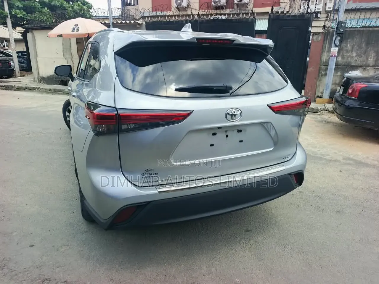 Toyota Highlander XLE 2021 Silver