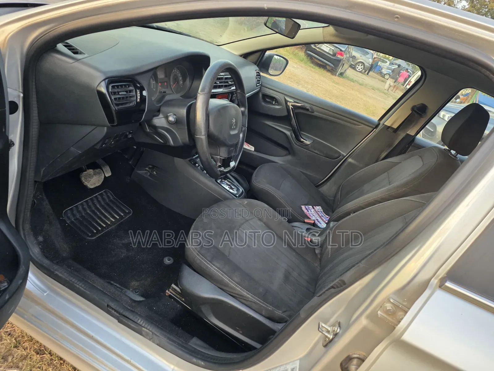 Peugeot 301 2014 Silver
