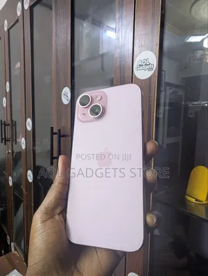 Apple iPhone 15 512 GB Pink