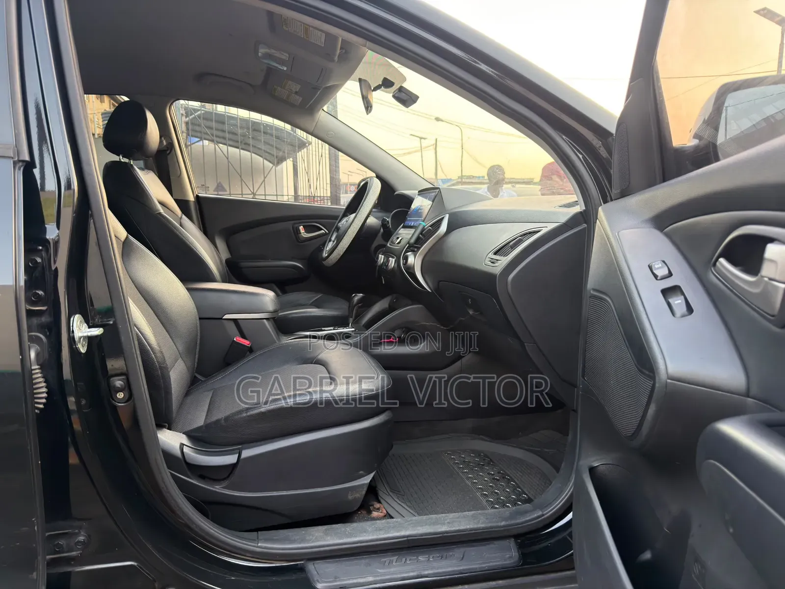 Hyundai Tucson Limited AWD 2012 Black