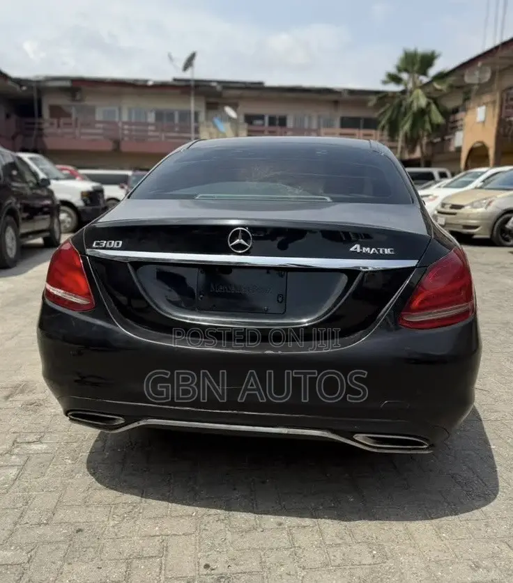 Mercedes-Benz C300 Sport 4Matic Sedan AWD (2.0L 4cyll 7A) 2016 Black