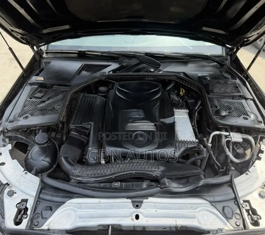 Mercedes-Benz C300 Sport 4Matic Sedan AWD (2.0L 4cyll 7A) 2016 Black