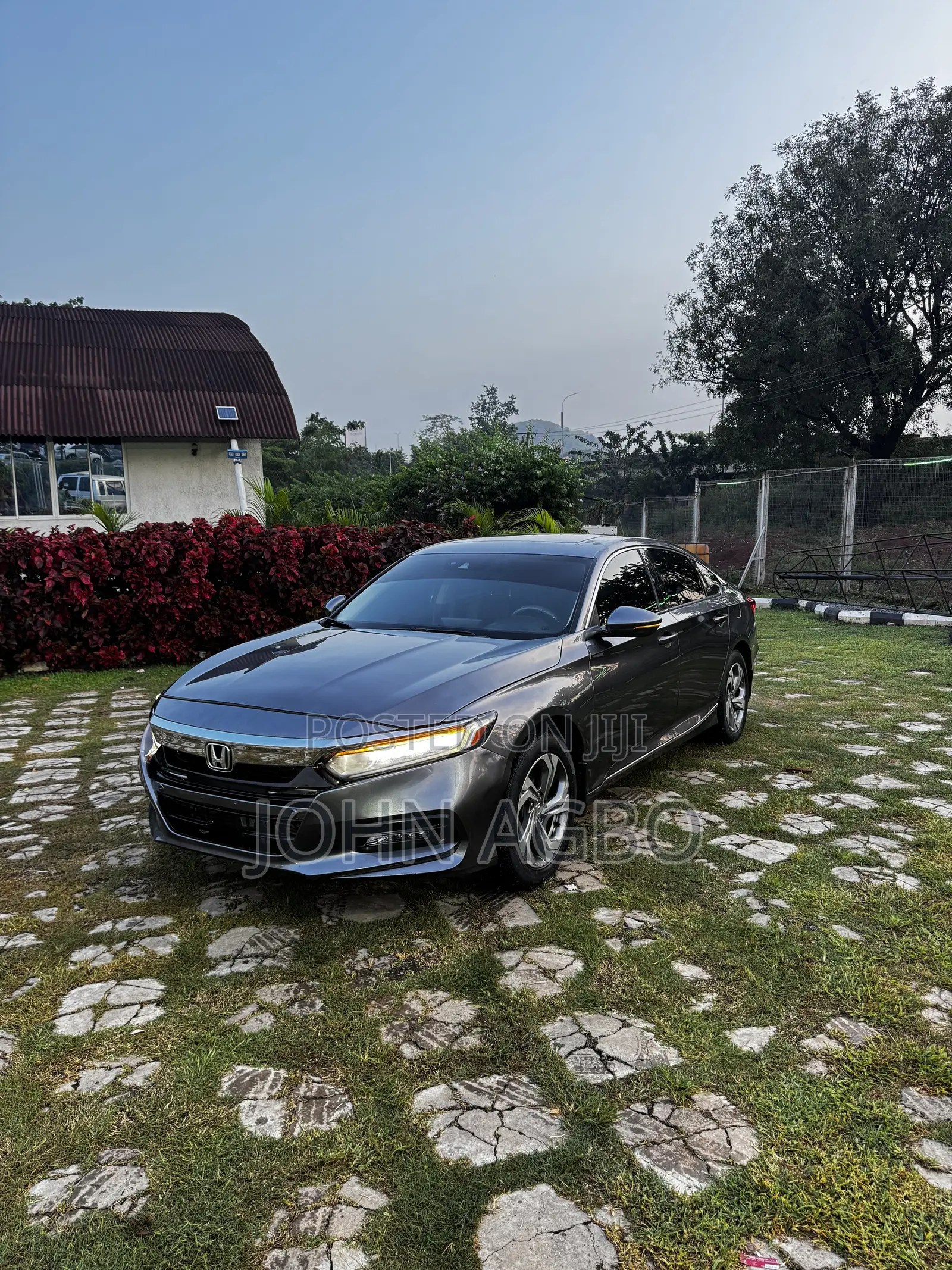 Honda Accord EX-L (2.0L 4cyl Turbo 10A) 2019 Gray
