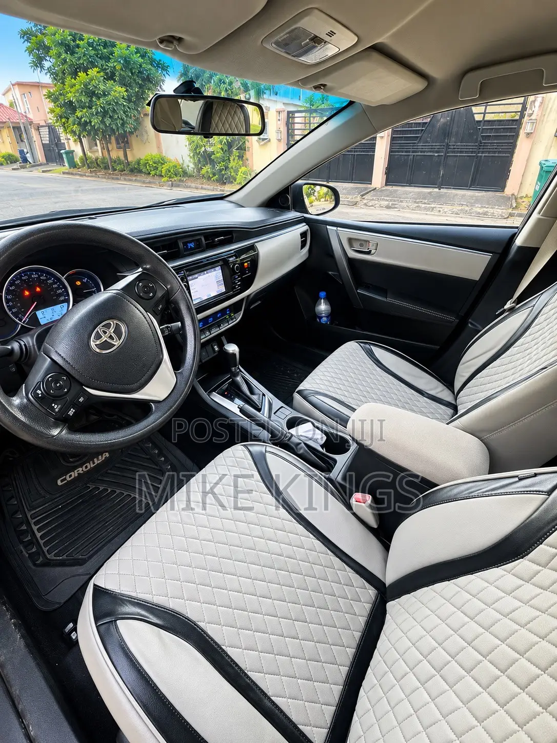 Toyota Corolla LE 4dr Sedan (1.8L 4cyl CVT) 2015 Blue