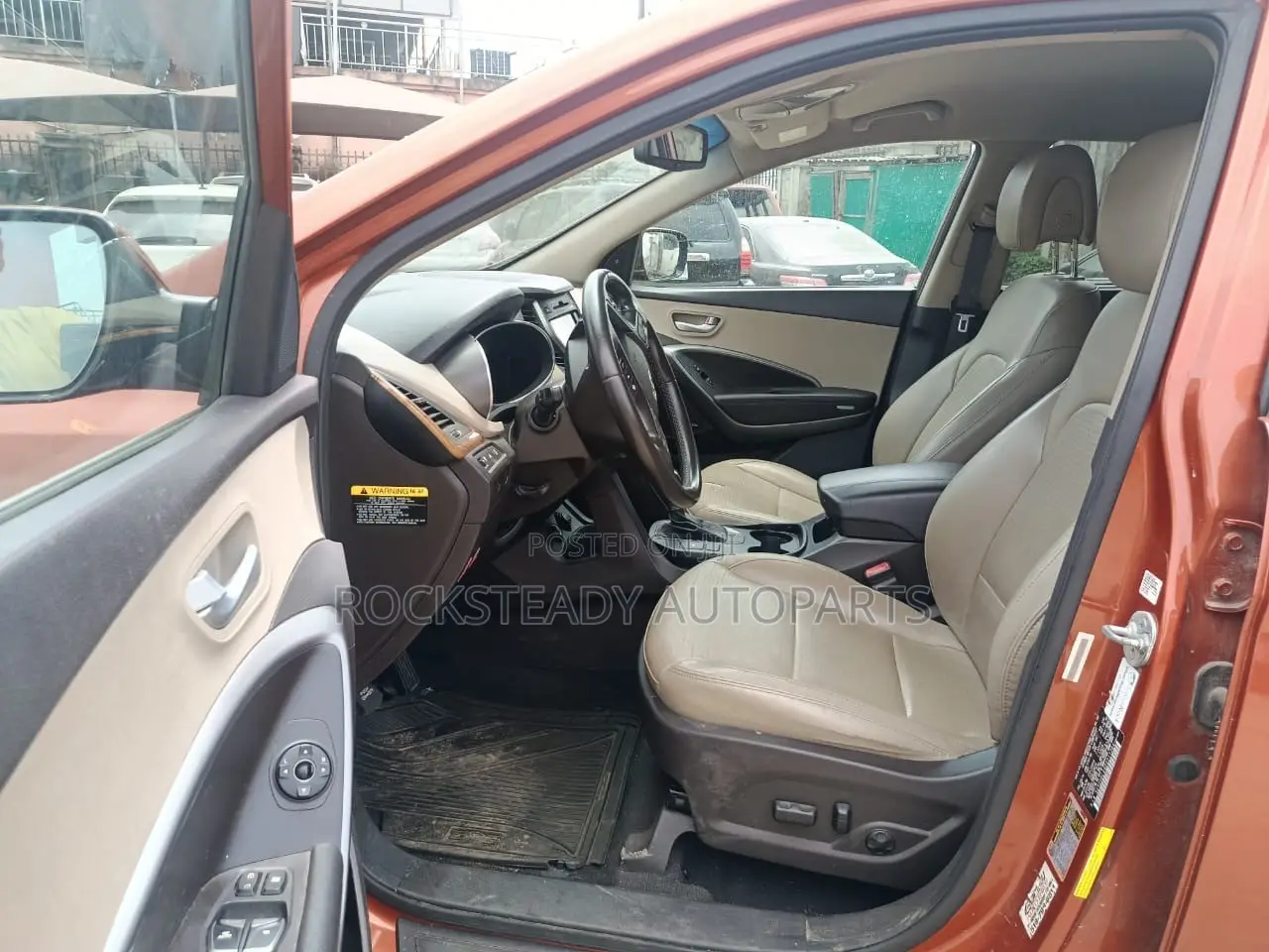 Hyundai Santa Fe Limited 4dr SUV AWD (3.3L 6cyl 6A) 2014 Orange