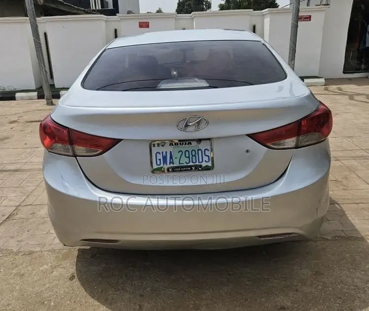Hyundai Elantra 2014 Silver