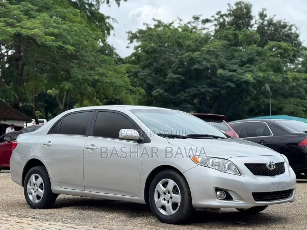Toyota Corolla LE 4dr Sedan (1.8L 4 cyl 4A) 2009 Silver