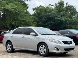 Toyota Corolla LE 4dr Sedan (1.8L 4 cyl 4A) 2009 Silver