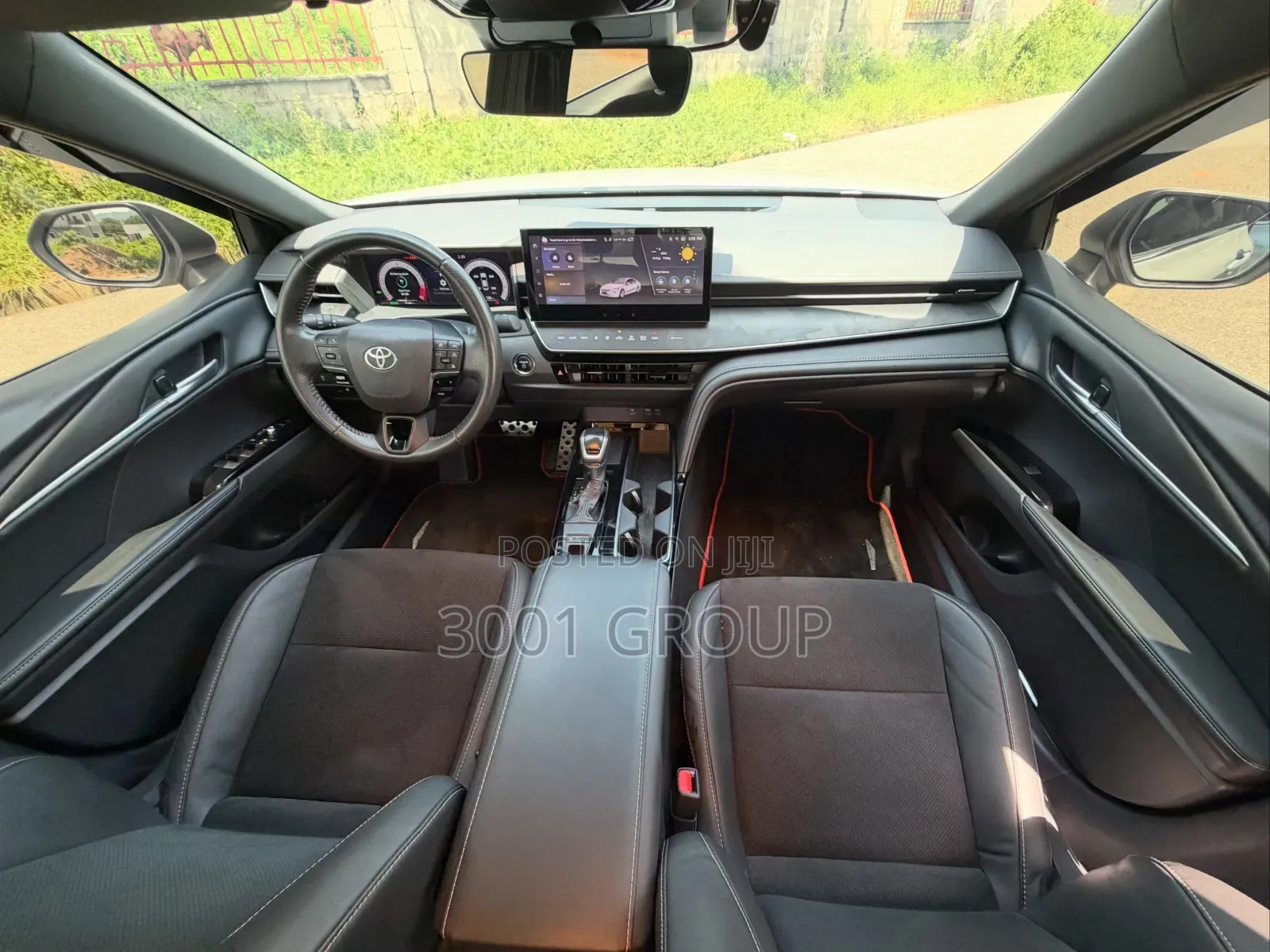 Toyota Camry 2024 White