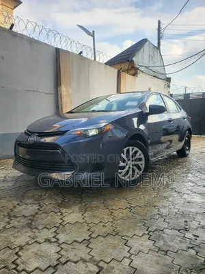Toyota Corolla LE Eco (1.8L 4cyl 2A) 2019 Gray