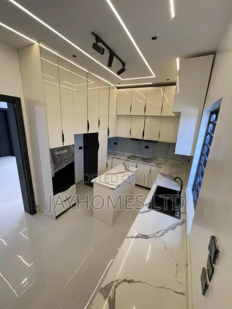 4bdrm Duplex in Lekki Palmcity, VGC / Ajah for sale