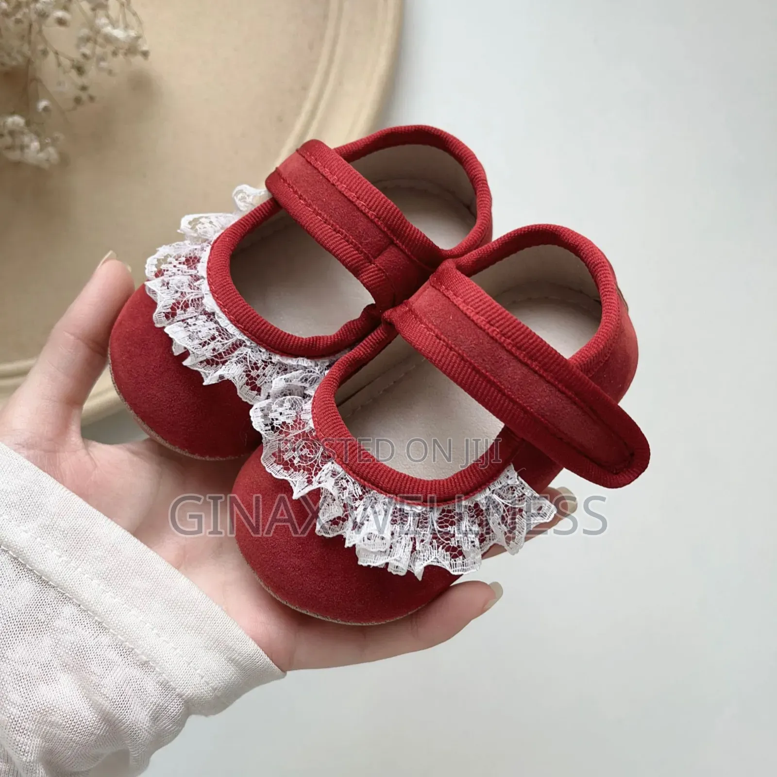 Baby Girls' Lace Mary Jane Shoes With Adjustable Strap and Soft Sole