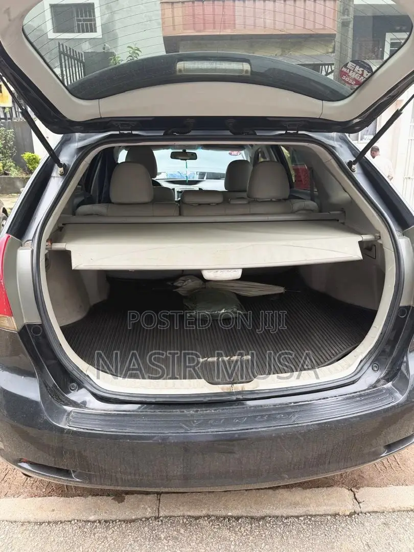 Toyota Venza 2010 Black