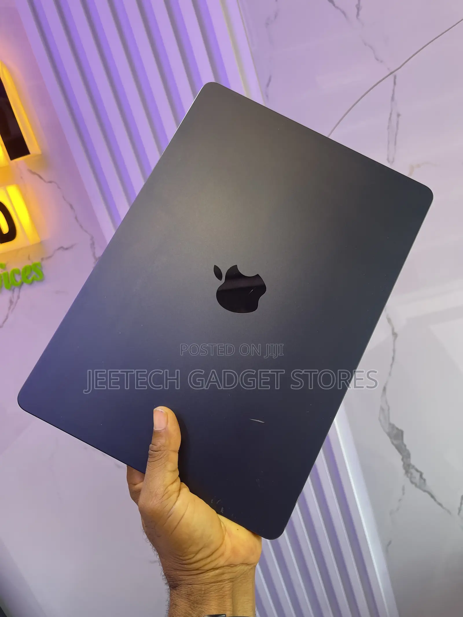 Laptop Apple MacBook Air 2023 M2 8GB Apple M2 SSD 256GB