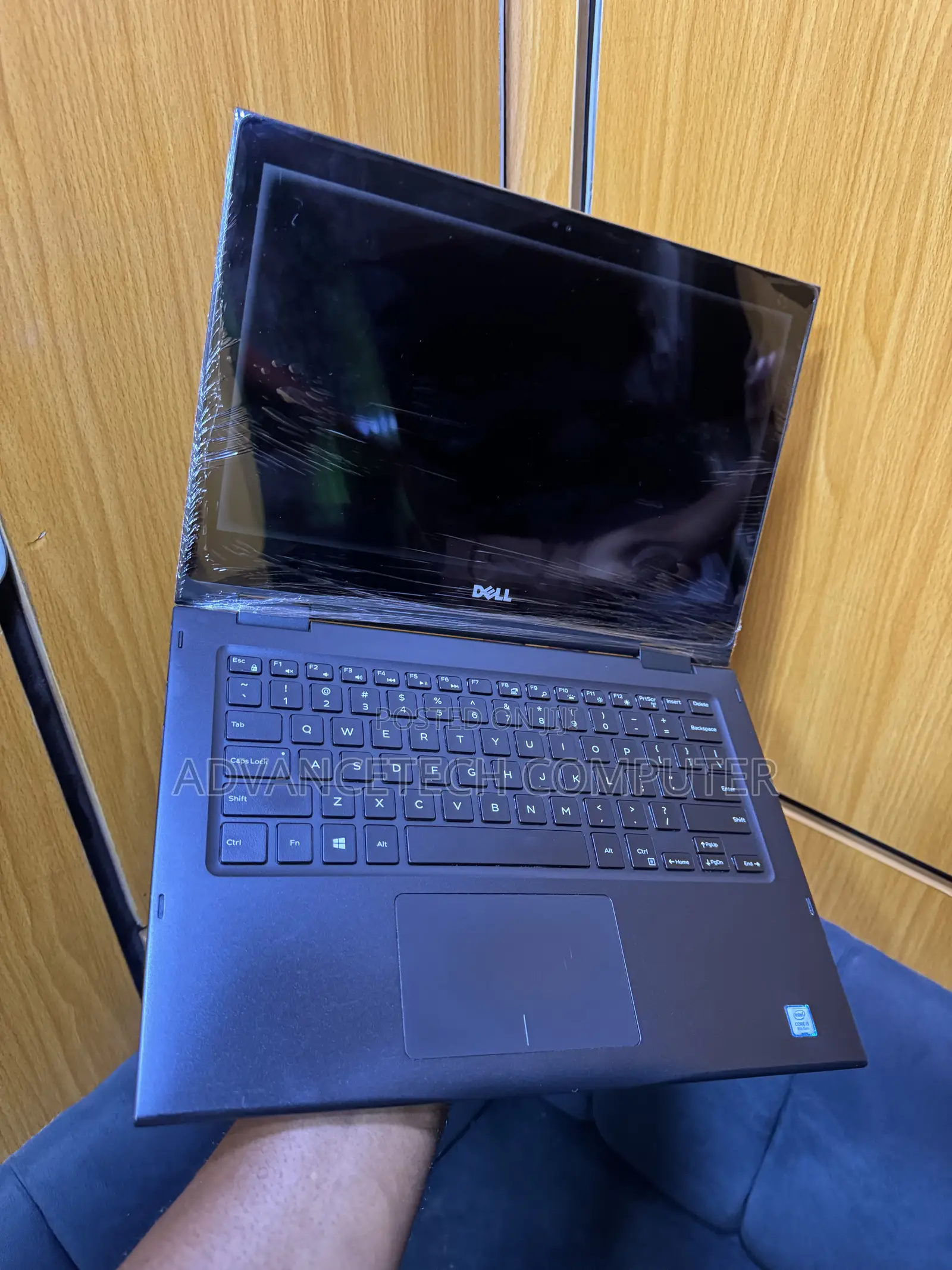 Laptop Dell Latitude 3390 2-in-1 8GB Intel Core i5 SSD 128GB