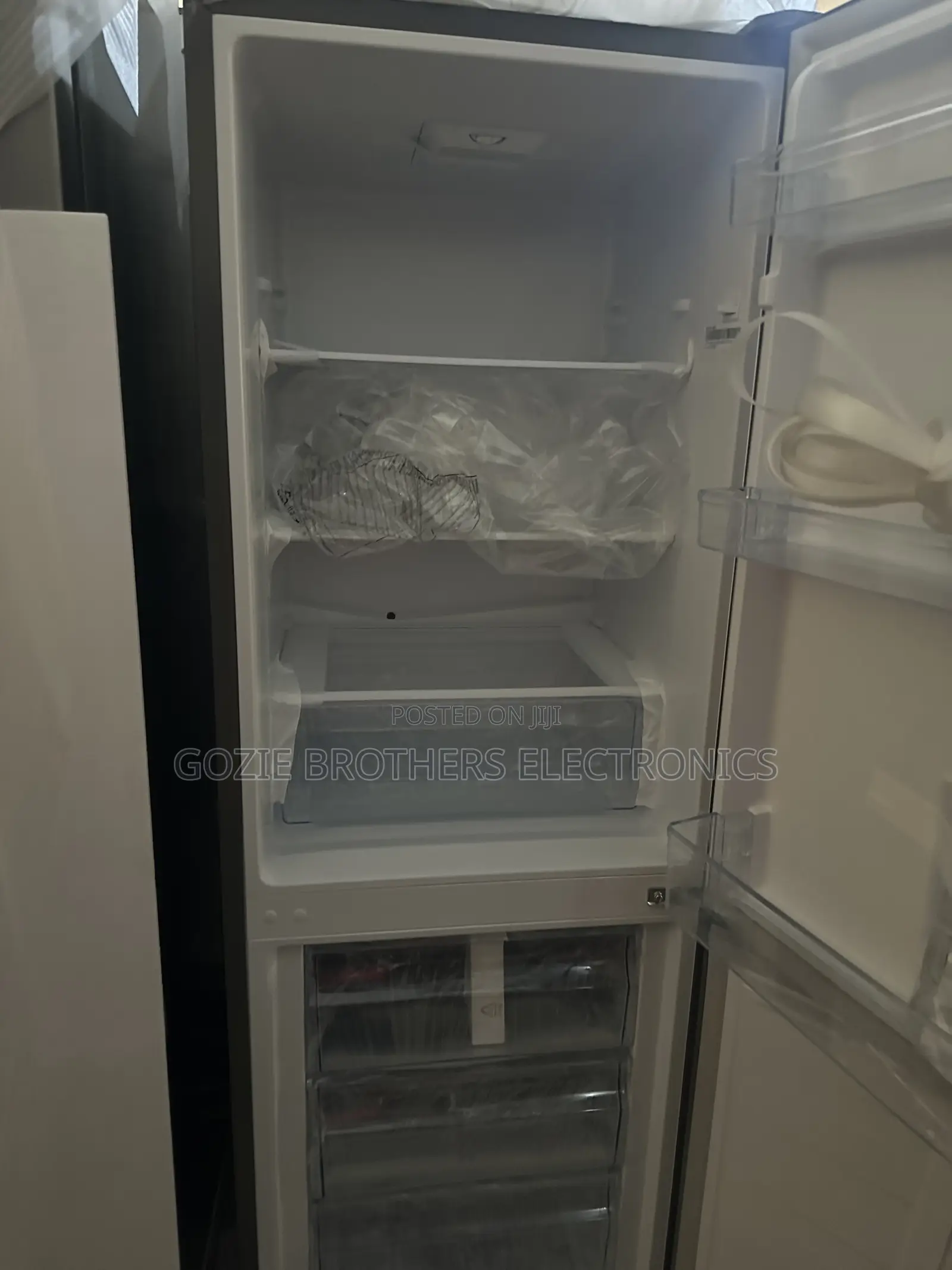 Hisense Double Door Bottom Mounted Freezer 230 Liters