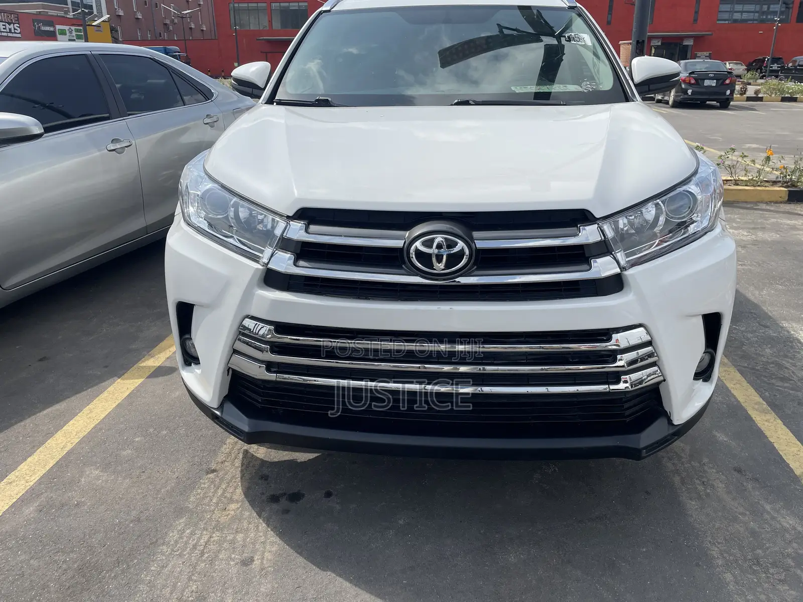 Toyota Highlander XLE 4dr SUV AWD (3.5L 6cyl 6A) 2015 White