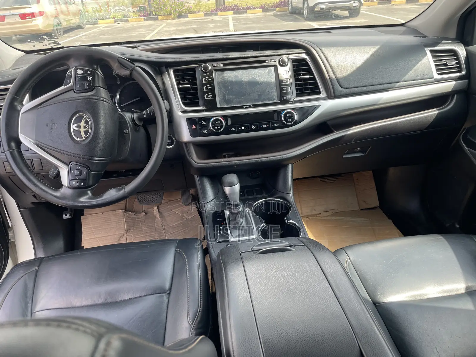 Toyota Highlander XLE 4dr SUV AWD (3.5L 6cyl 6A) 2015 White