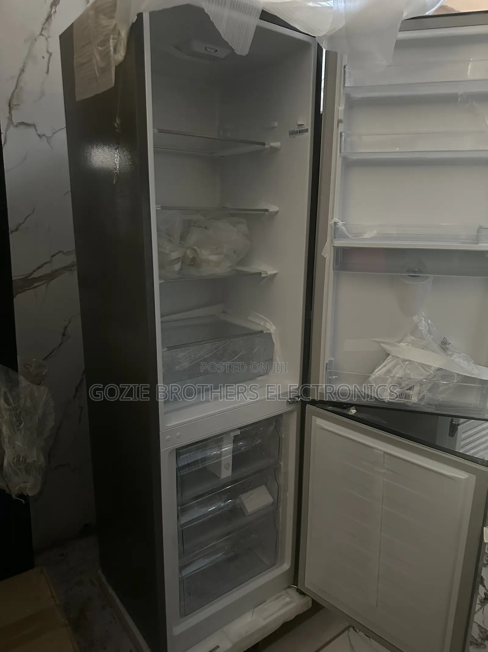 Hisense Double Door Bottom Freezer With Water Dispenser