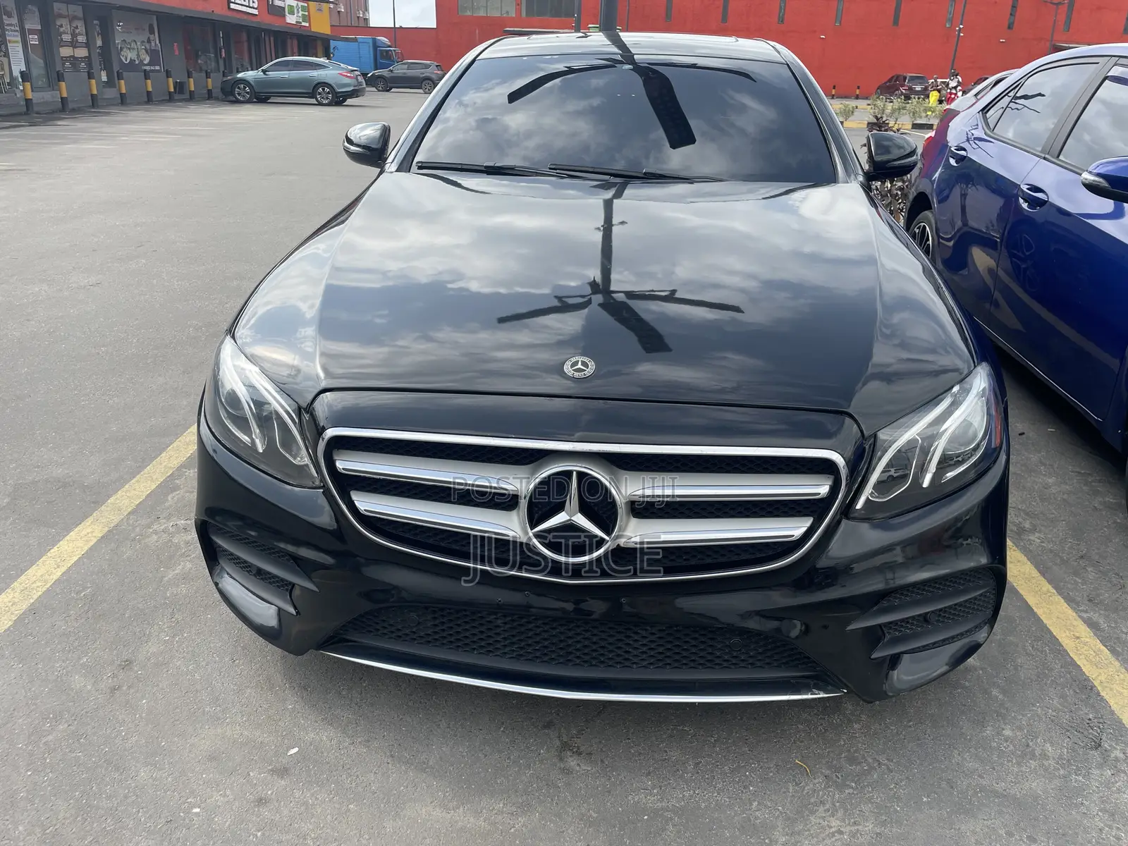 Mercedes-Benz E300 2018 Blue
