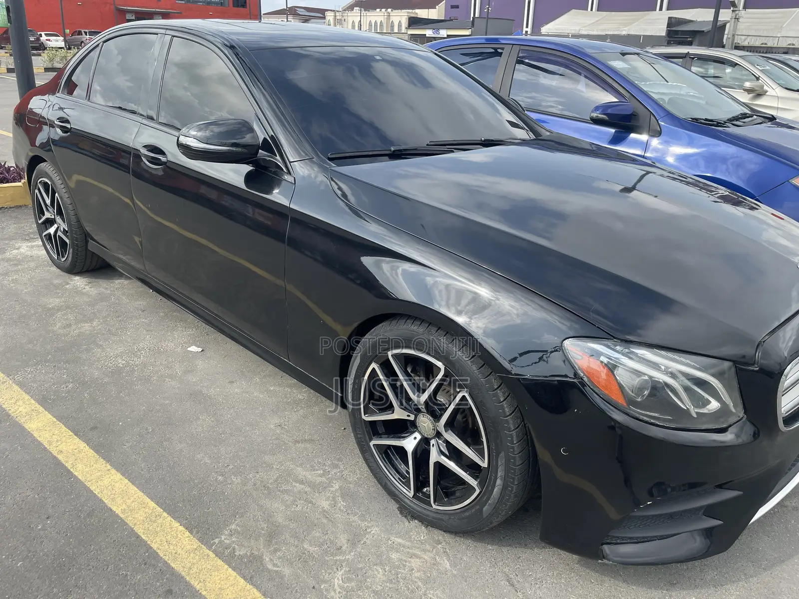 Mercedes-Benz E300 2018 Blue