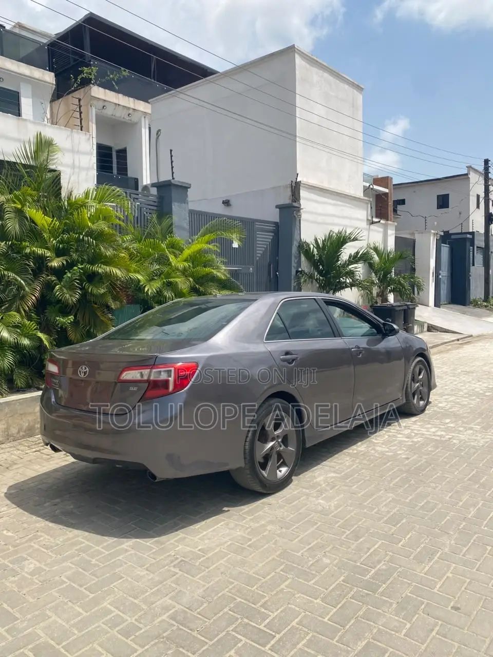 Toyota Camry SE 4dr Sedan (3.5L 6cyl 6A) 2014 Gray