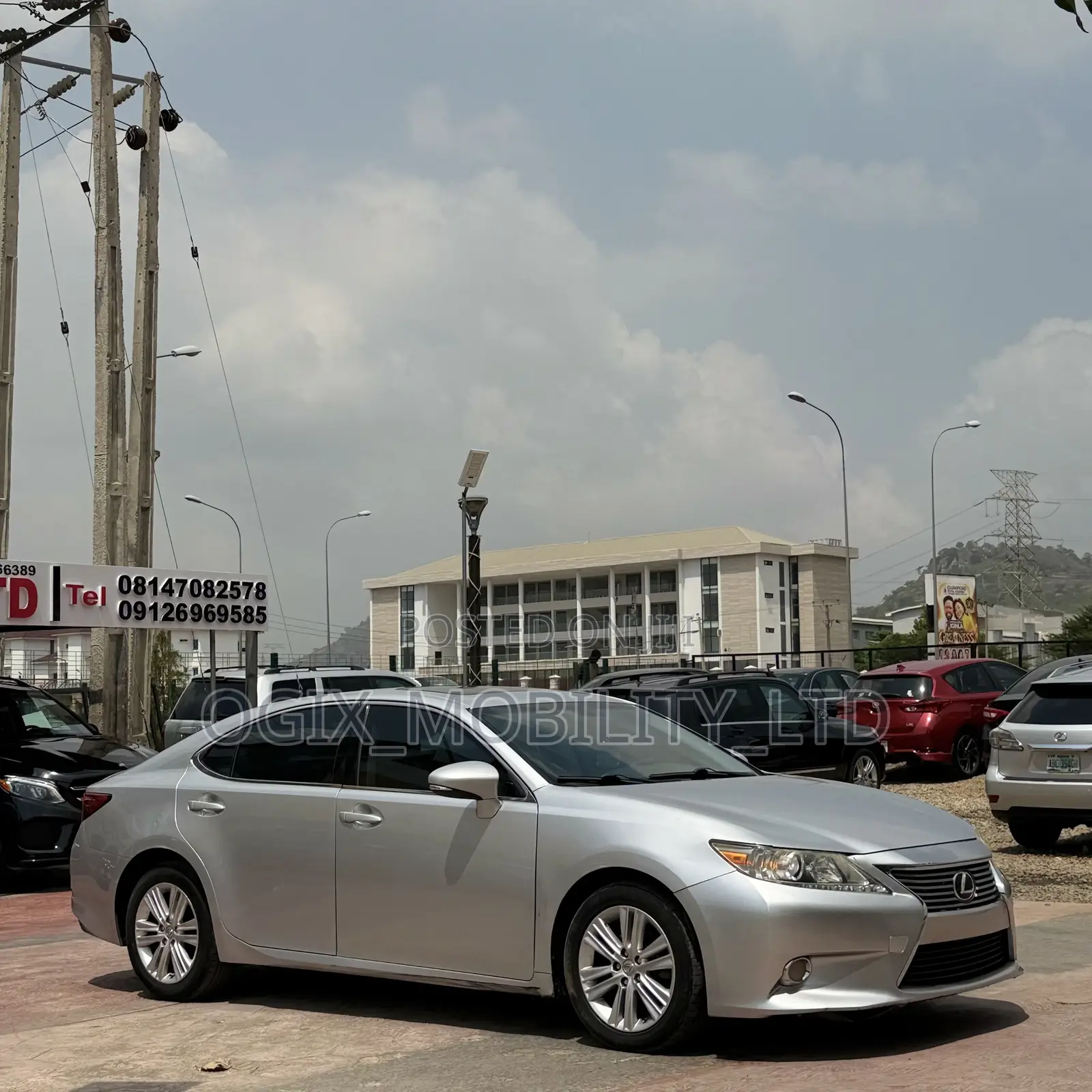 Lexus ES 2015 Silver