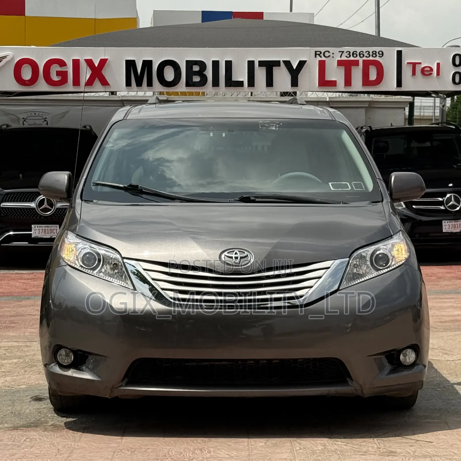 Toyota Sienna 2015 Gray