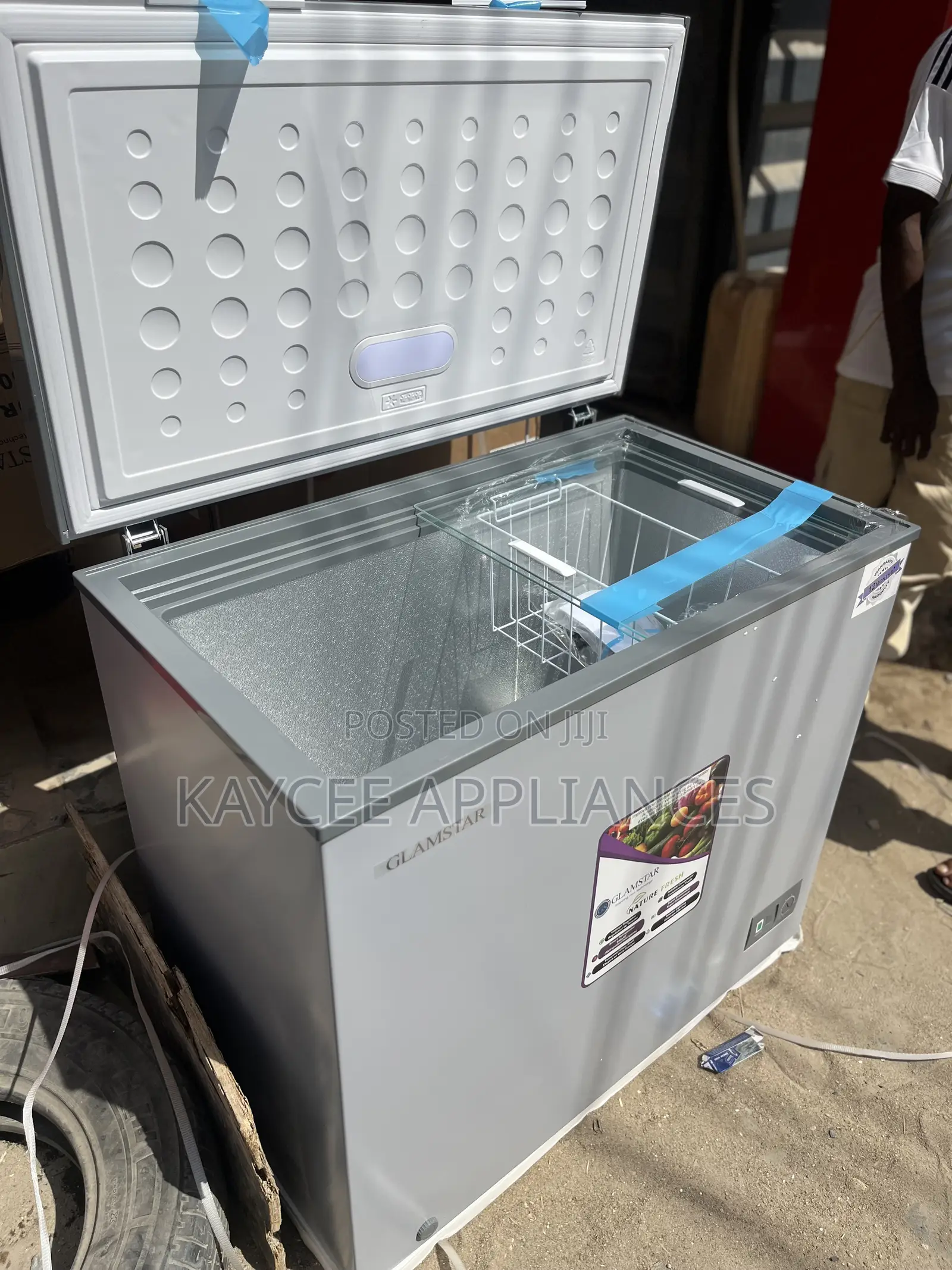 Glamstar 250L Deep Freezer