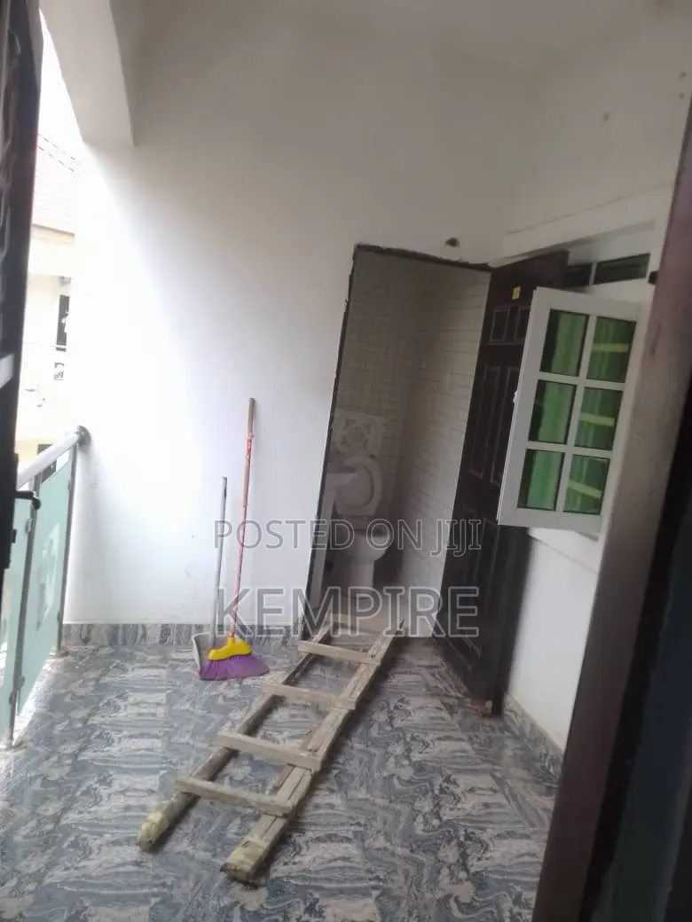 2bdrm Block of Flats in Ring Road 3, Uyo for rent