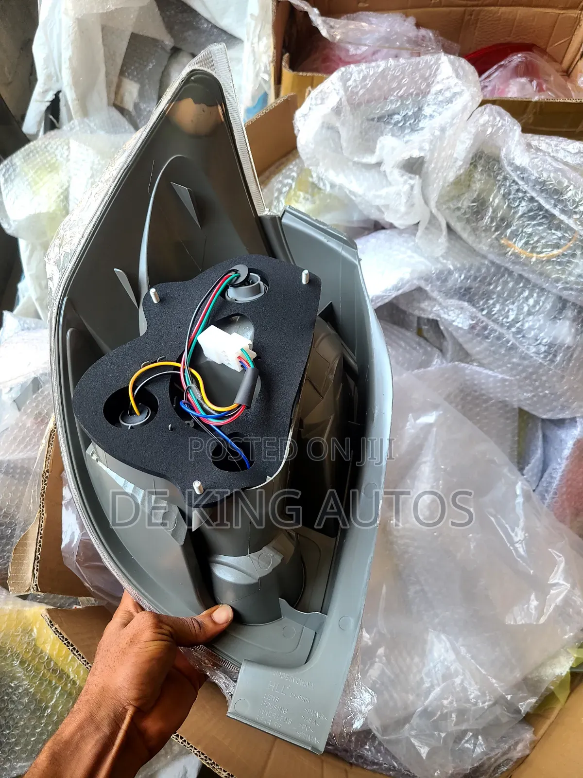 Toyota Matrix 2005 Backlight Left and Right Side