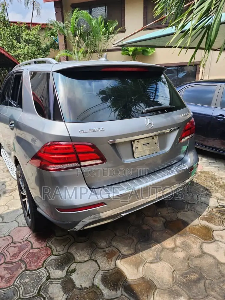Mercedes-Benz GLE-Class GLE 350 2016 Blue