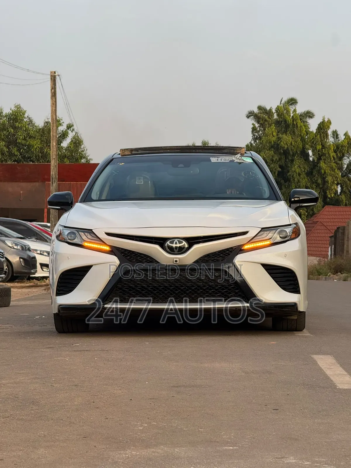 Toyota Camry XSE V6 FWD (3.5L 6cyl 8AM) 2018 White