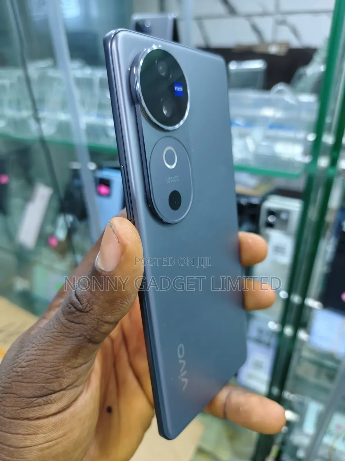 Vivo V40 512 GB Gray