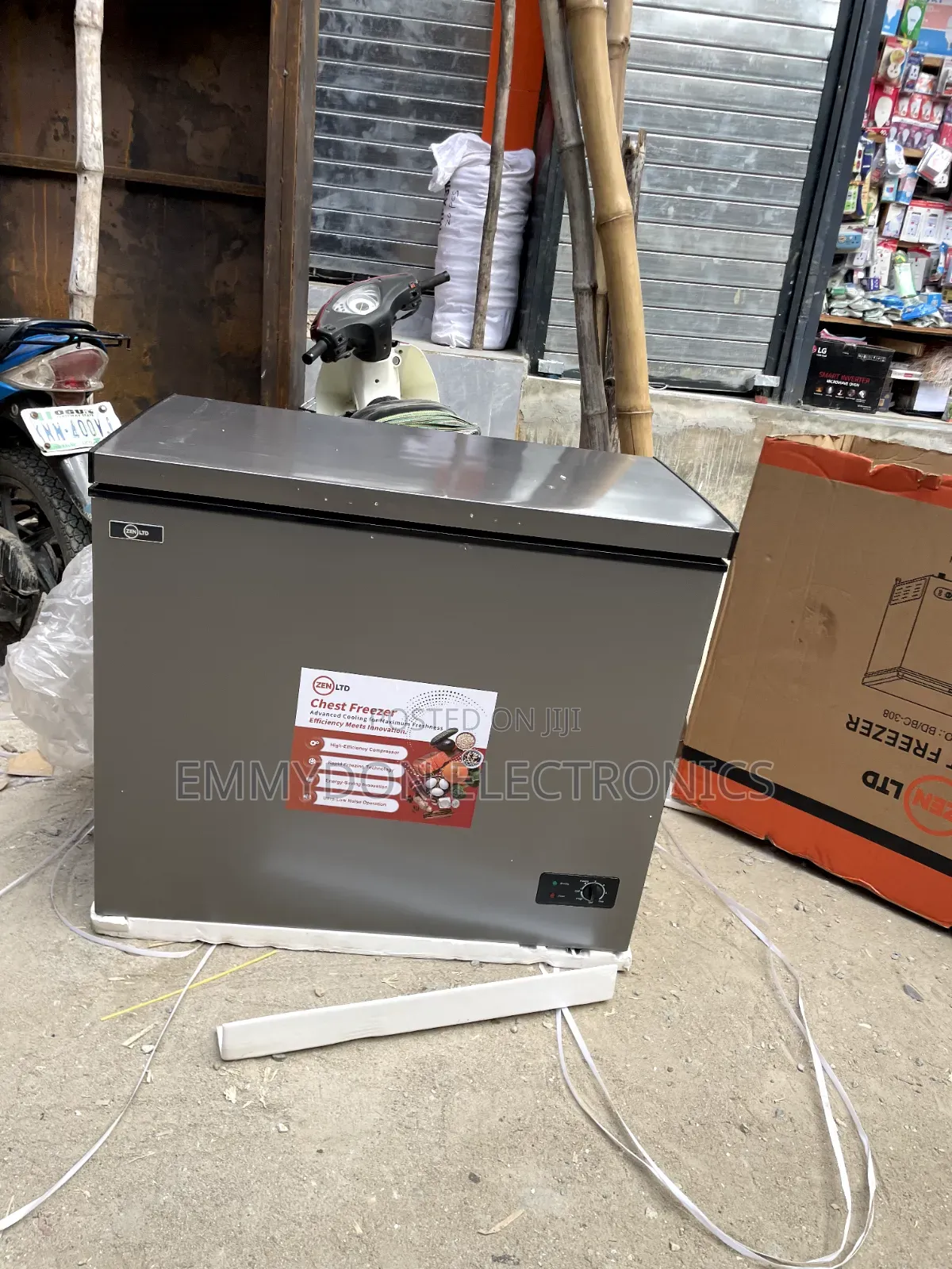 ZEN LTD 200L Deep Freezer for Frozen Food Storage