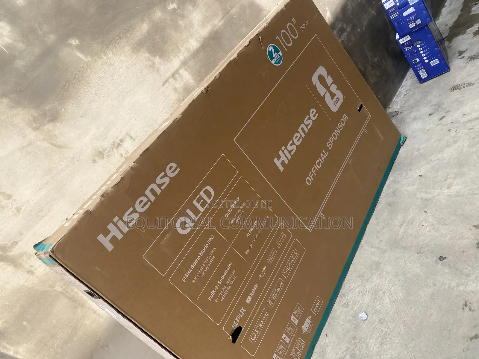 Hisense 100Q7Q 100-Inch Smart QLED Television for Family Viewing