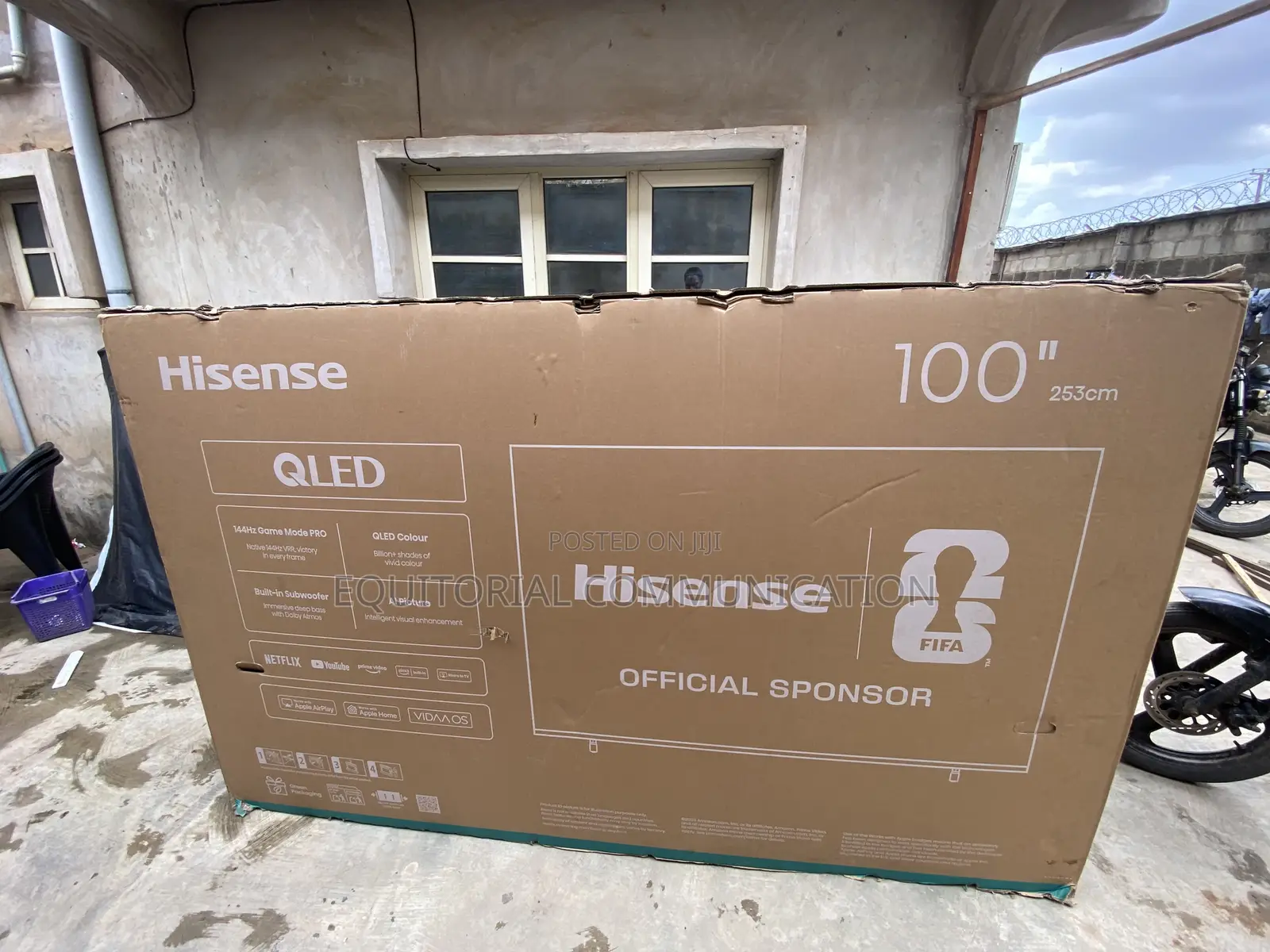 Hisense 100Q7Q 100-Inch QLED Television for Everyday Entertainment