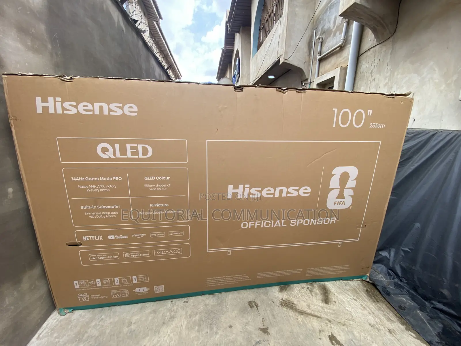 Hisense 100Q7Q 100-Inch Smart QLED Television for Home Cinema Rooms