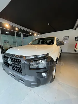New Mitsubishi L200 2025 White