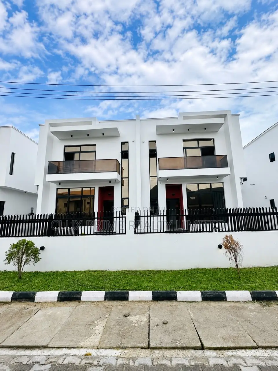 4bdrm Duplex in Lekki for sale