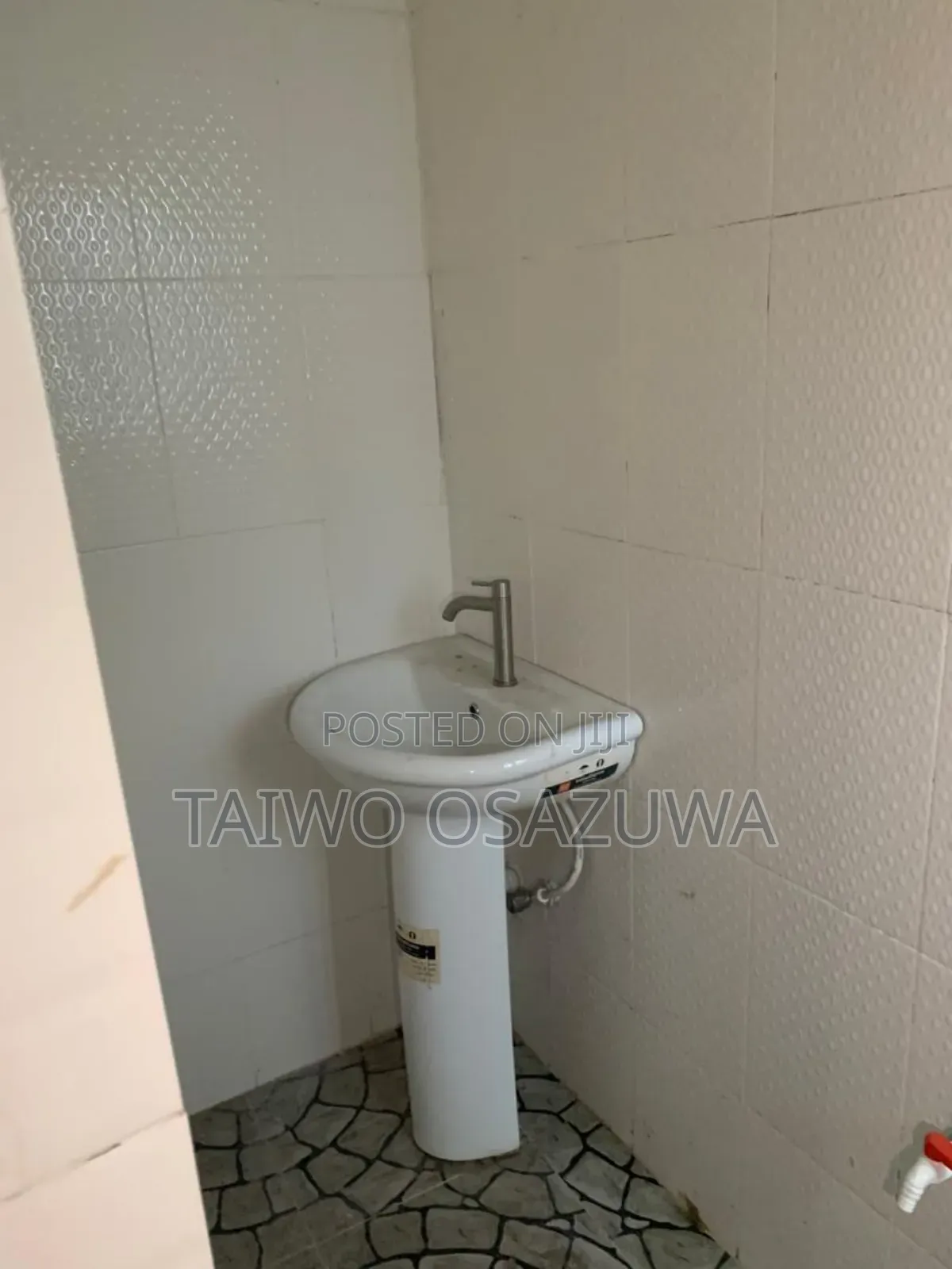 2bdrm Block of Flats in Addo Road, Ado / Ajah for rent