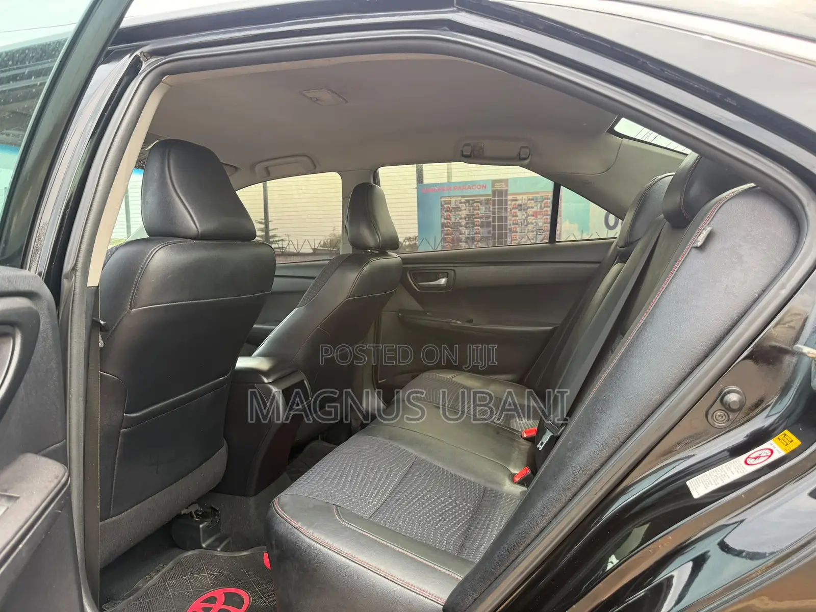 Toyota Camry SE 4dr Sedan (2.5L 4cyl 6A) 2016 Black