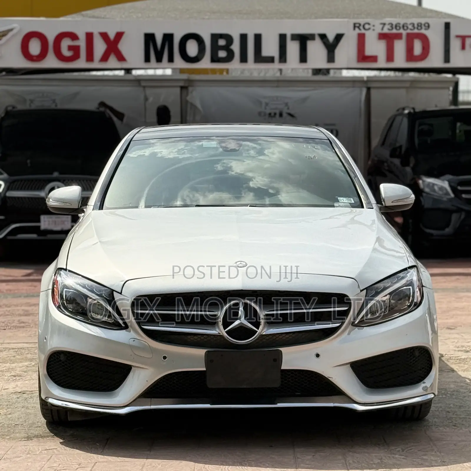 Mercedes-Benz C300 2015 Silver