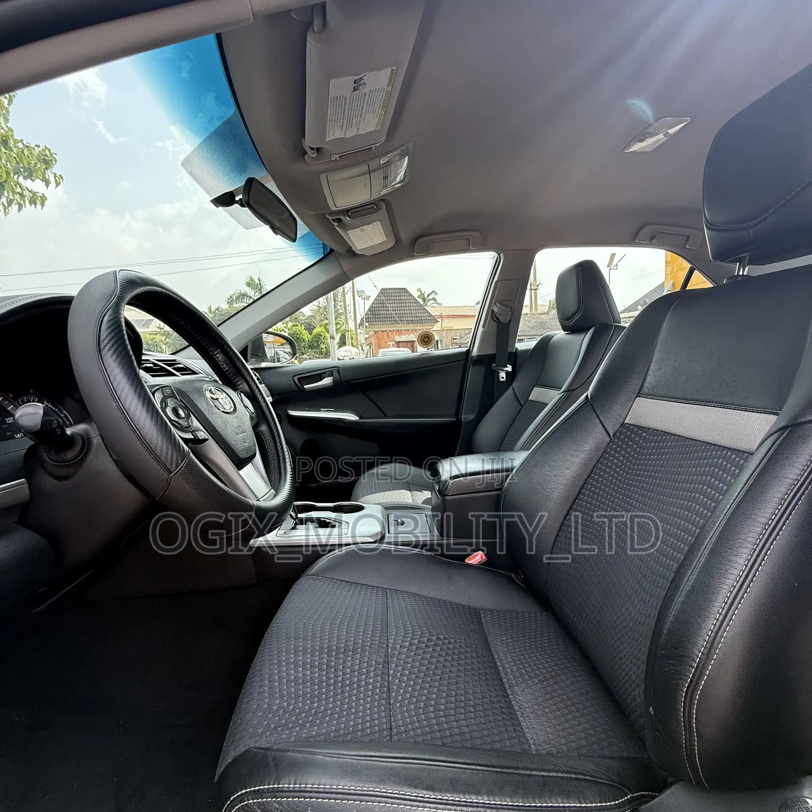Toyota Camry SE 4dr Sedan (2.5L 4cyl 6A) 2014 Gray