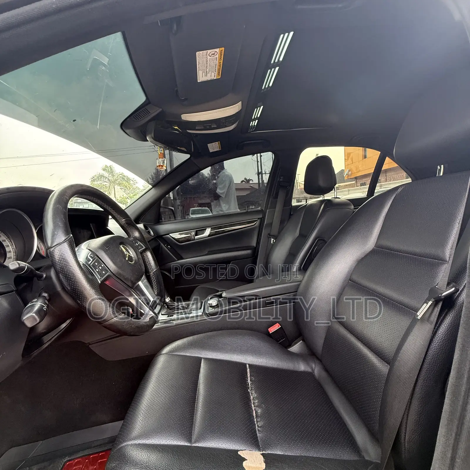 Mercedes-Benz C300 2012 Black