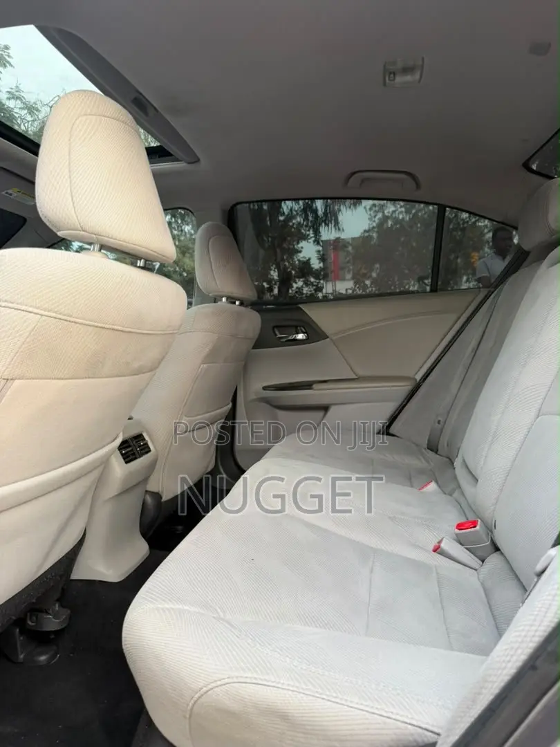 Honda Accord EX 4dr Sedan FWD (2.4L 4cyl 2A) 2016 Silver