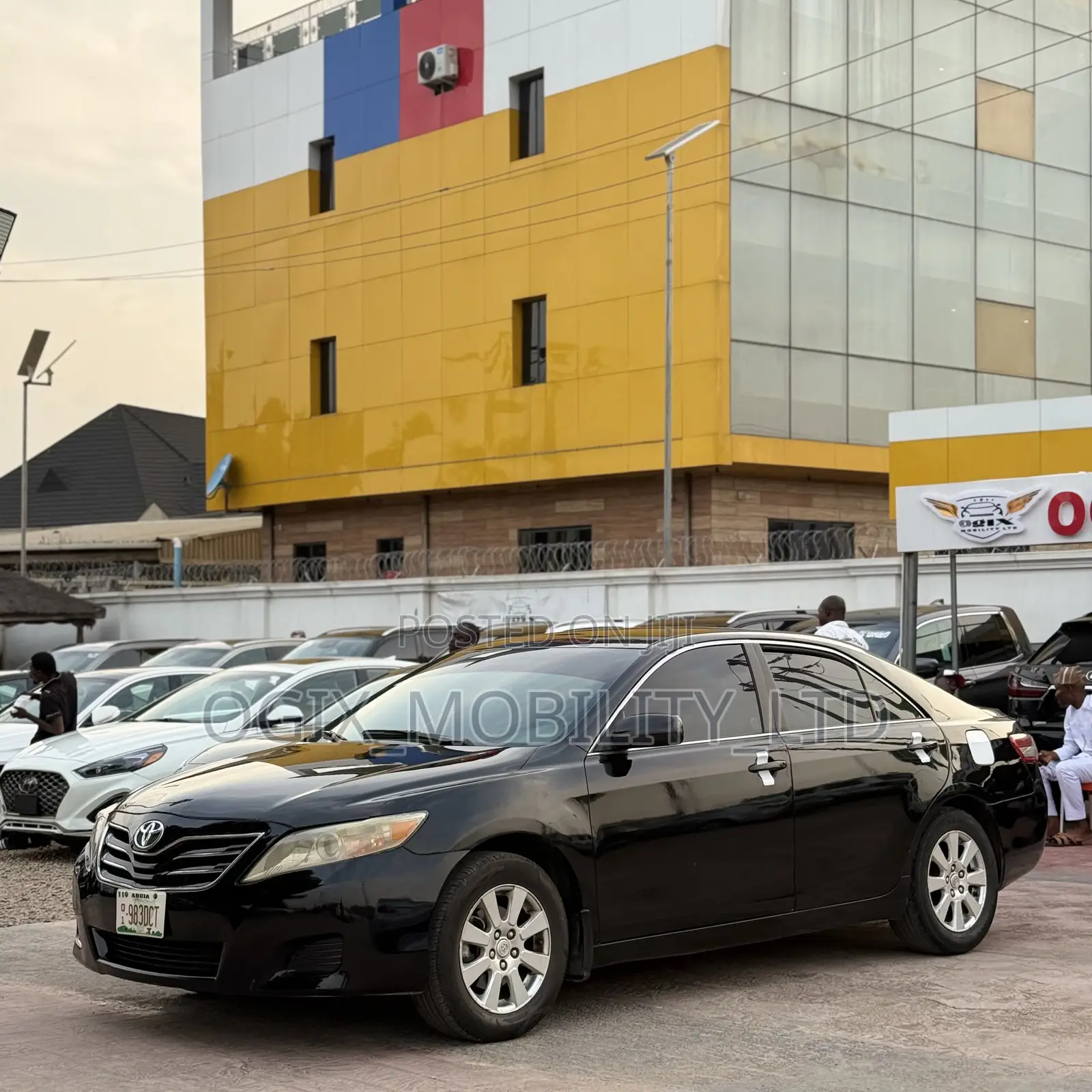 Toyota Camry LE 4dr Sedan (2.5L 4cyl 6AM) 2010 Black