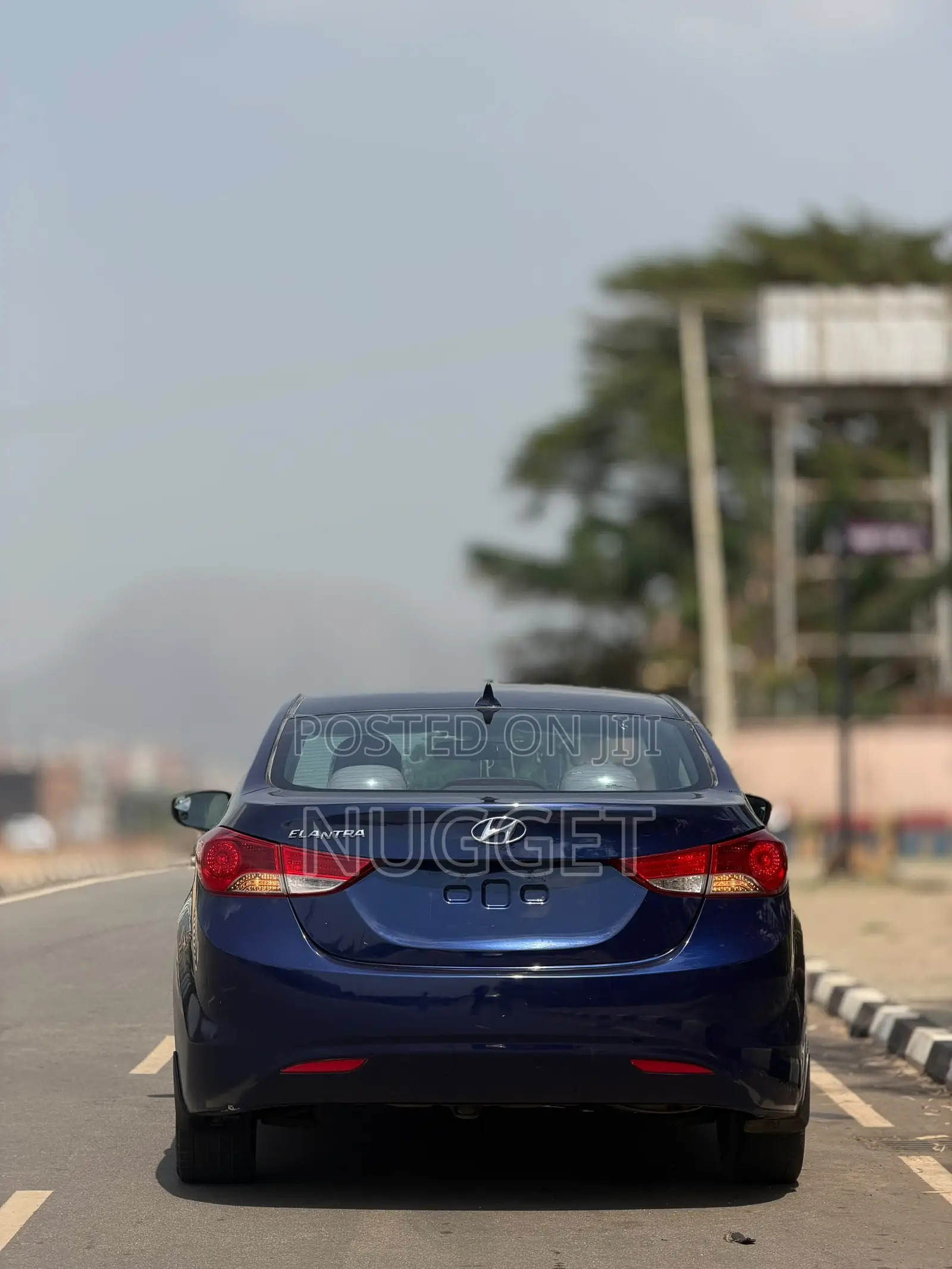 Hyundai Elantra SE 4dr Sedan (1.8L 4cyl 6A) 2014